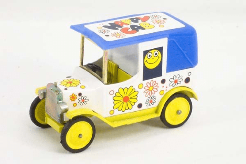 Early version had yellow painted wheels